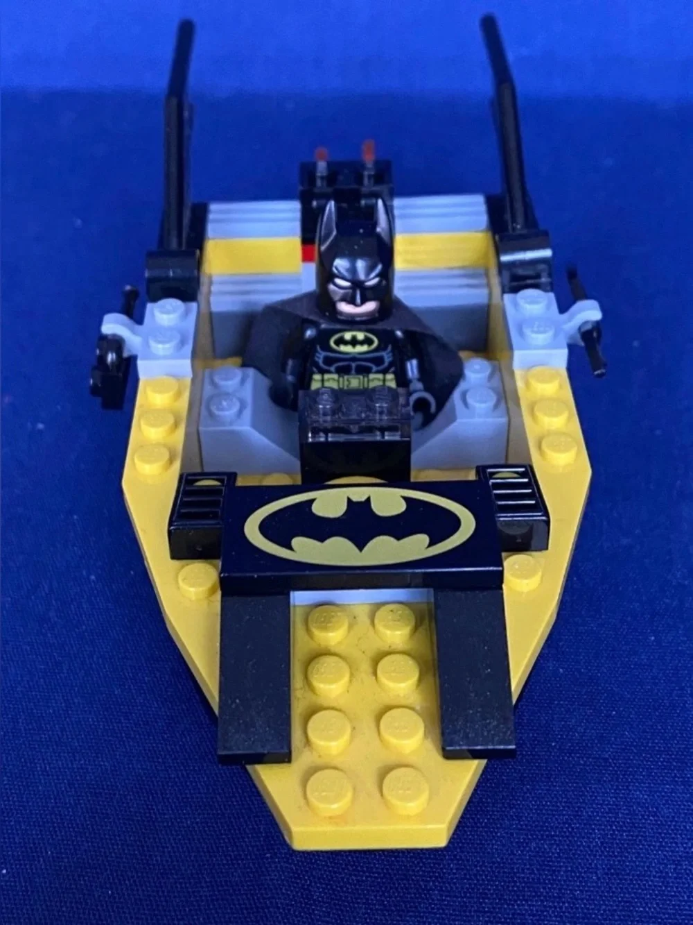 LEGO Juniors 10737 Batman vs Mr Freeze with 2 Minifigures & Manual, 1 Minor Sub